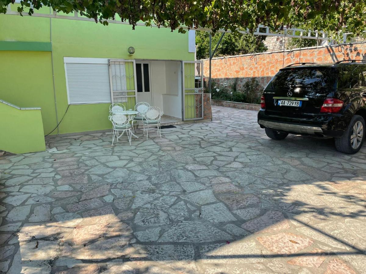 Apartamente Gleni Sarandë Exterior foto